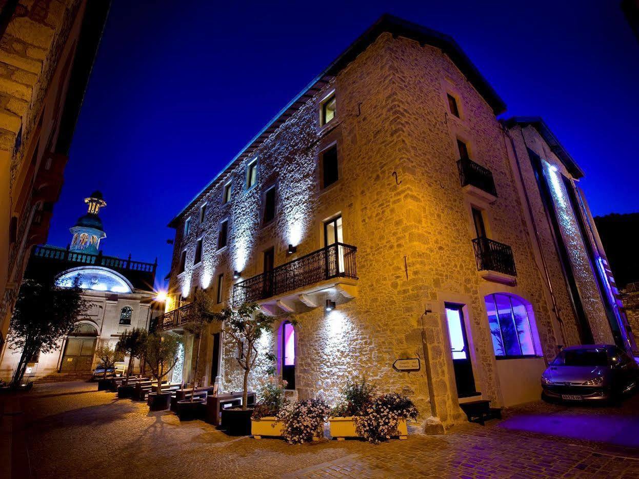 Urban Style Les Fleurines Hotel Villefranche-de-Rouergue Exterior photo